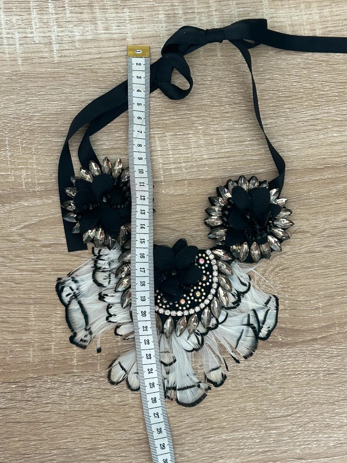 Viejo collar de plastrón y plumas – photo 6